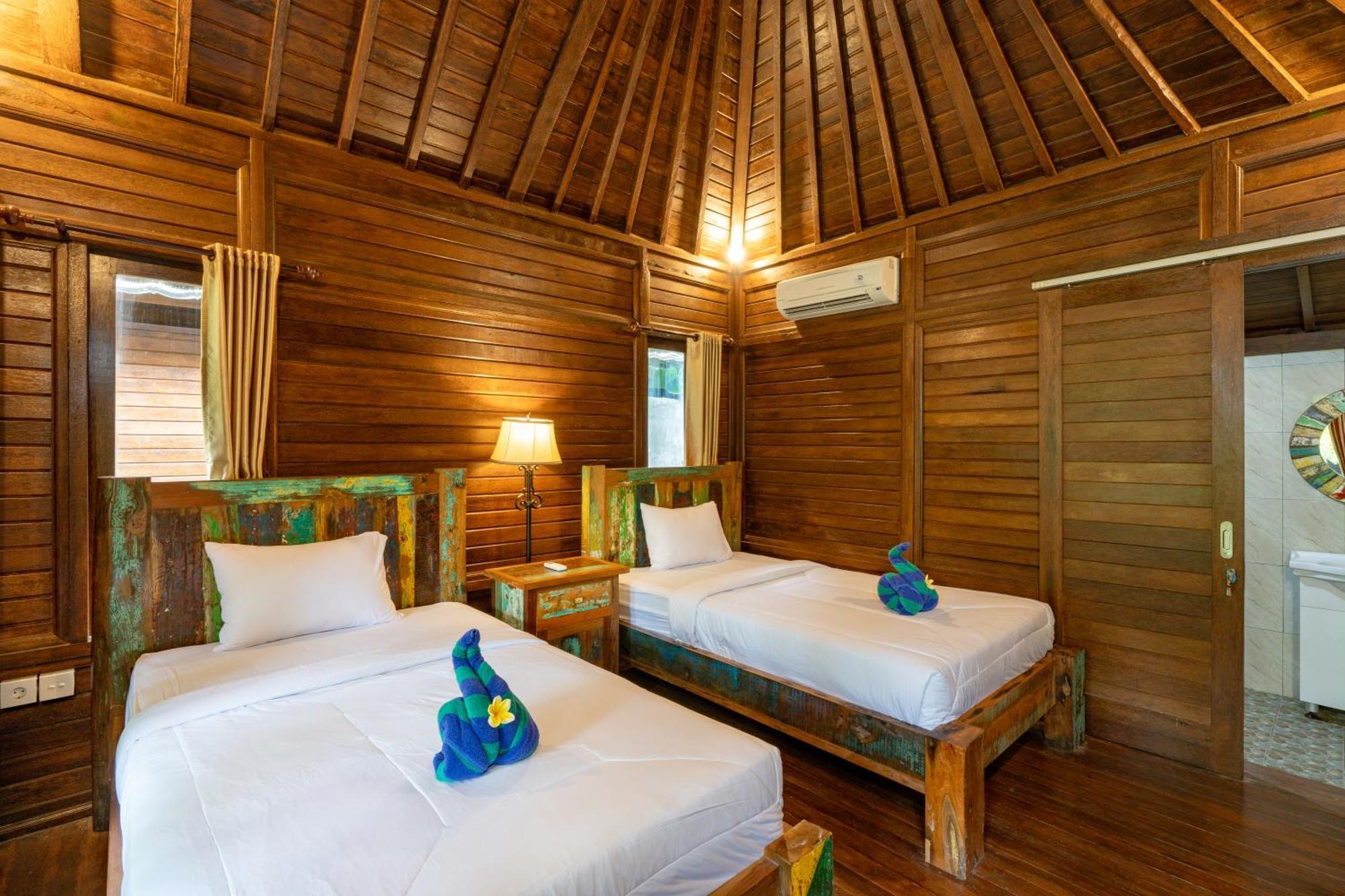 Raira Villas Lembongan Exterior photo