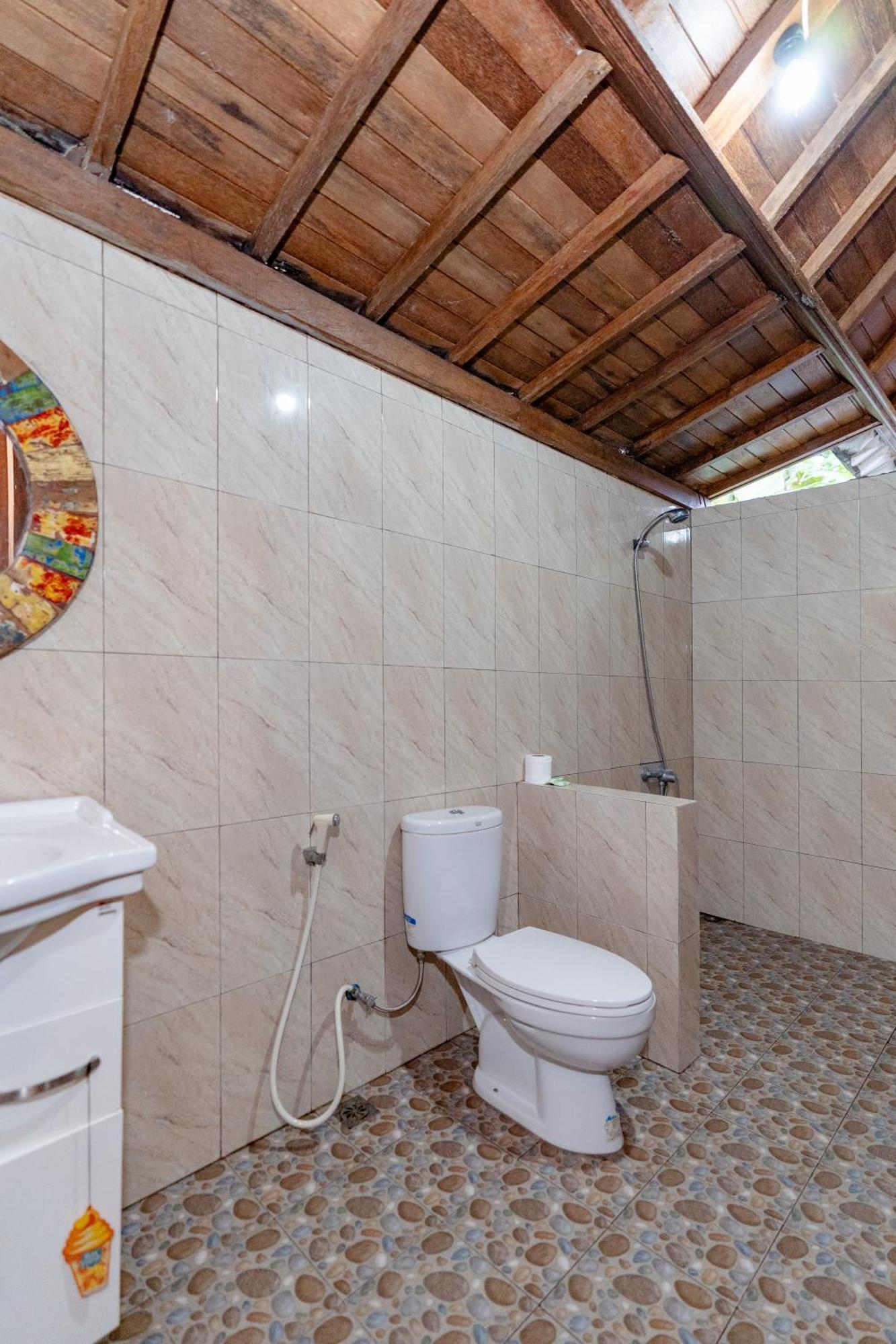 Raira Villas Lembongan Exterior photo