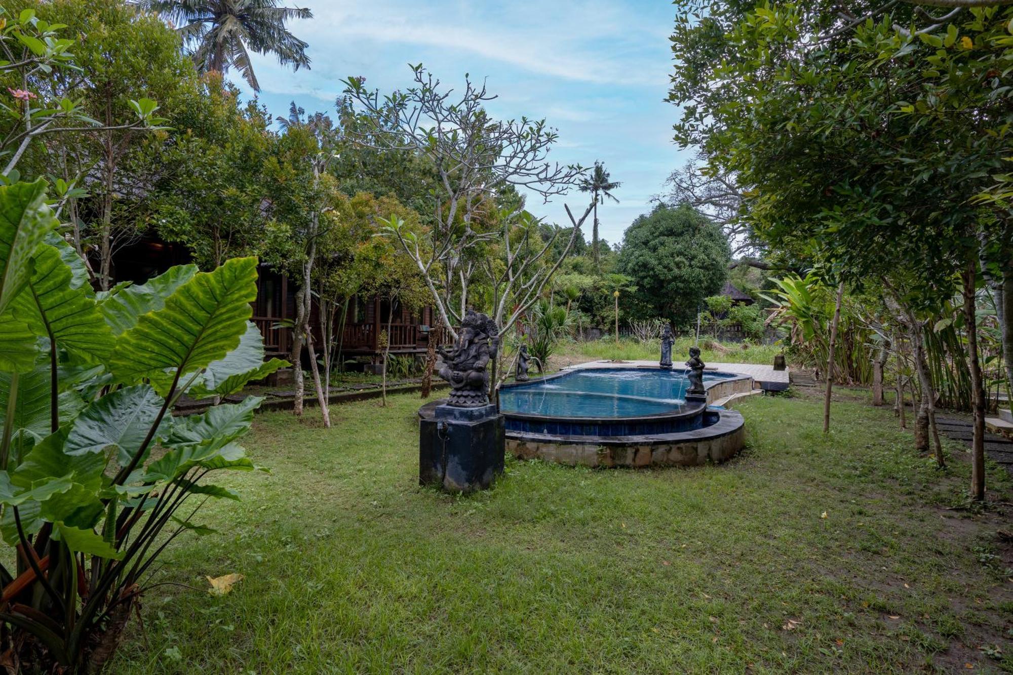 Raira Villas Lembongan Exterior photo