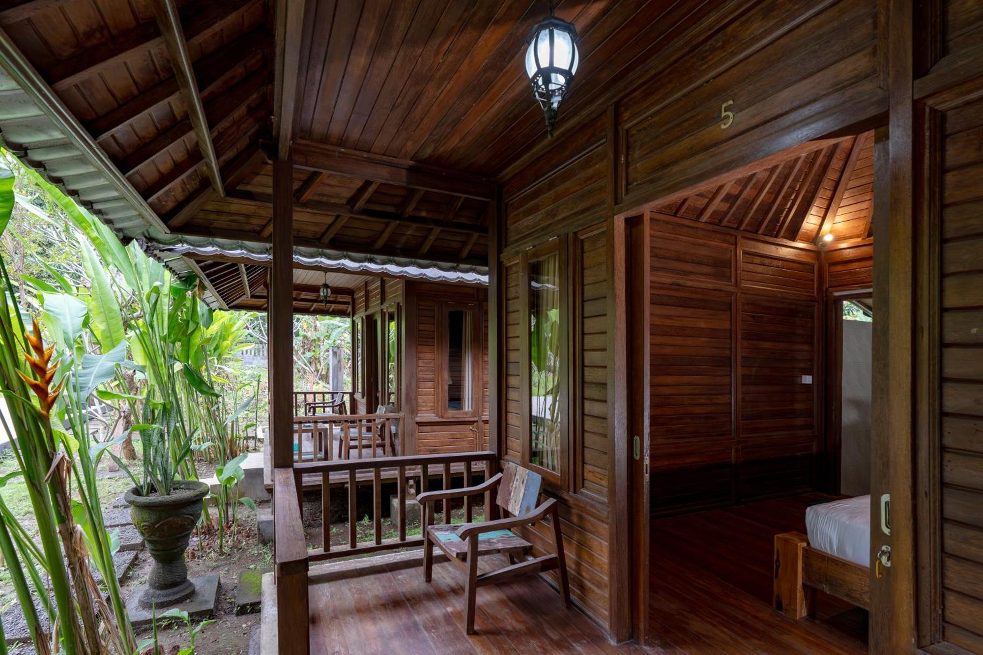 Raira Villas Lembongan Exterior photo