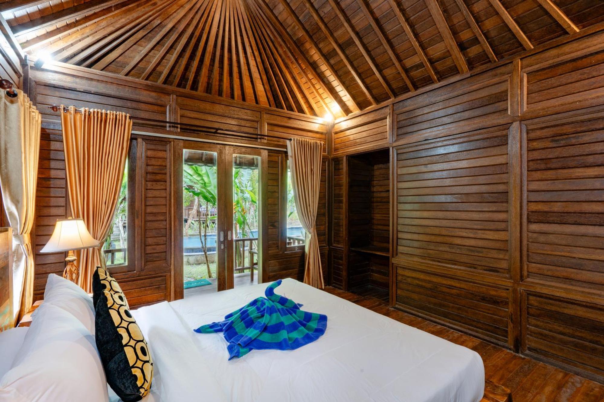 Raira Villas Lembongan Exterior photo