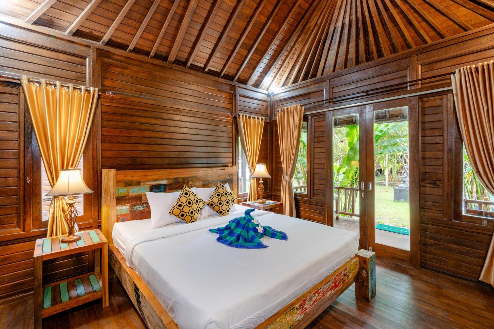 Raira Villas Lembongan Exterior photo