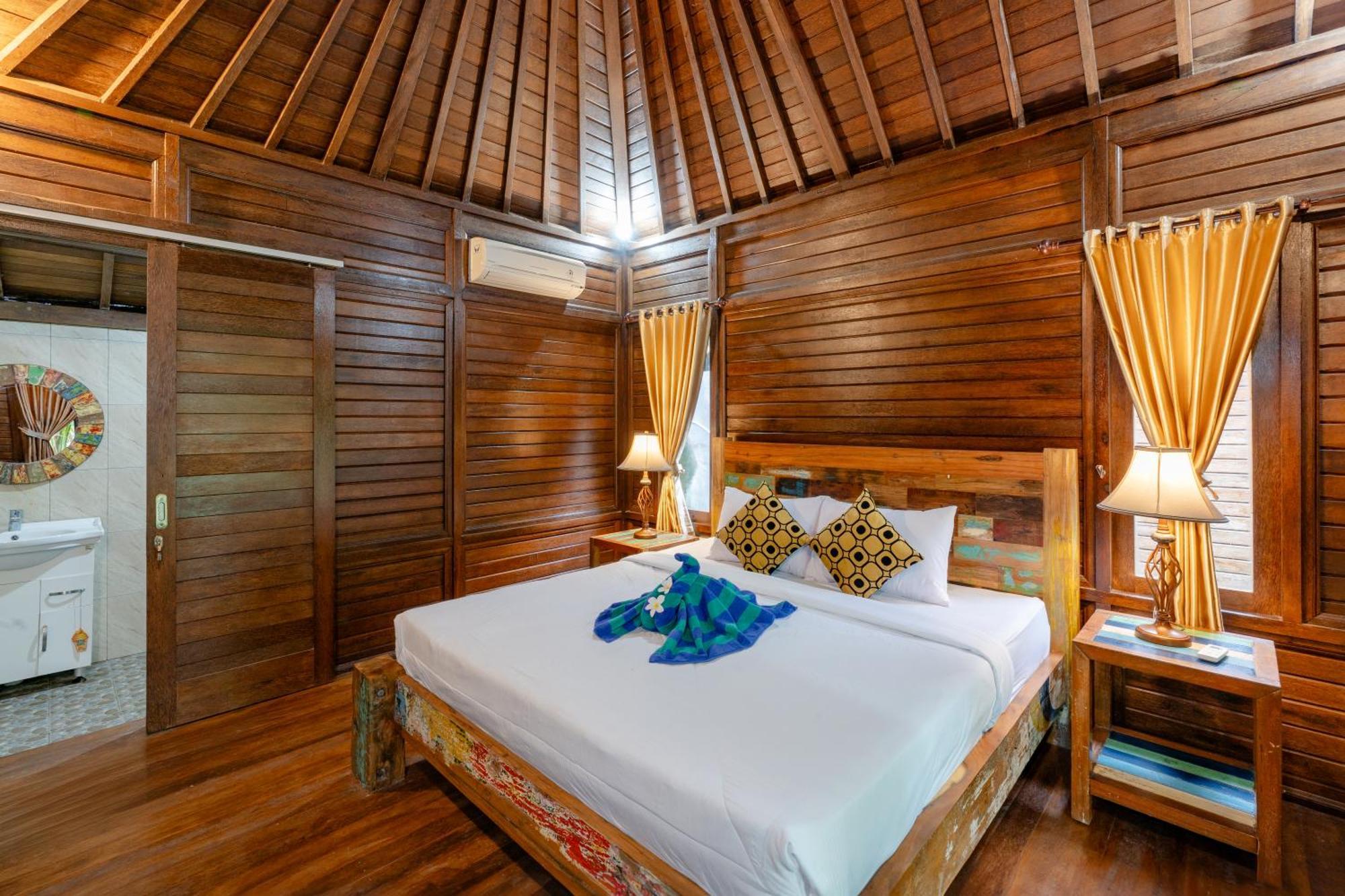Raira Villas Lembongan Exterior photo
