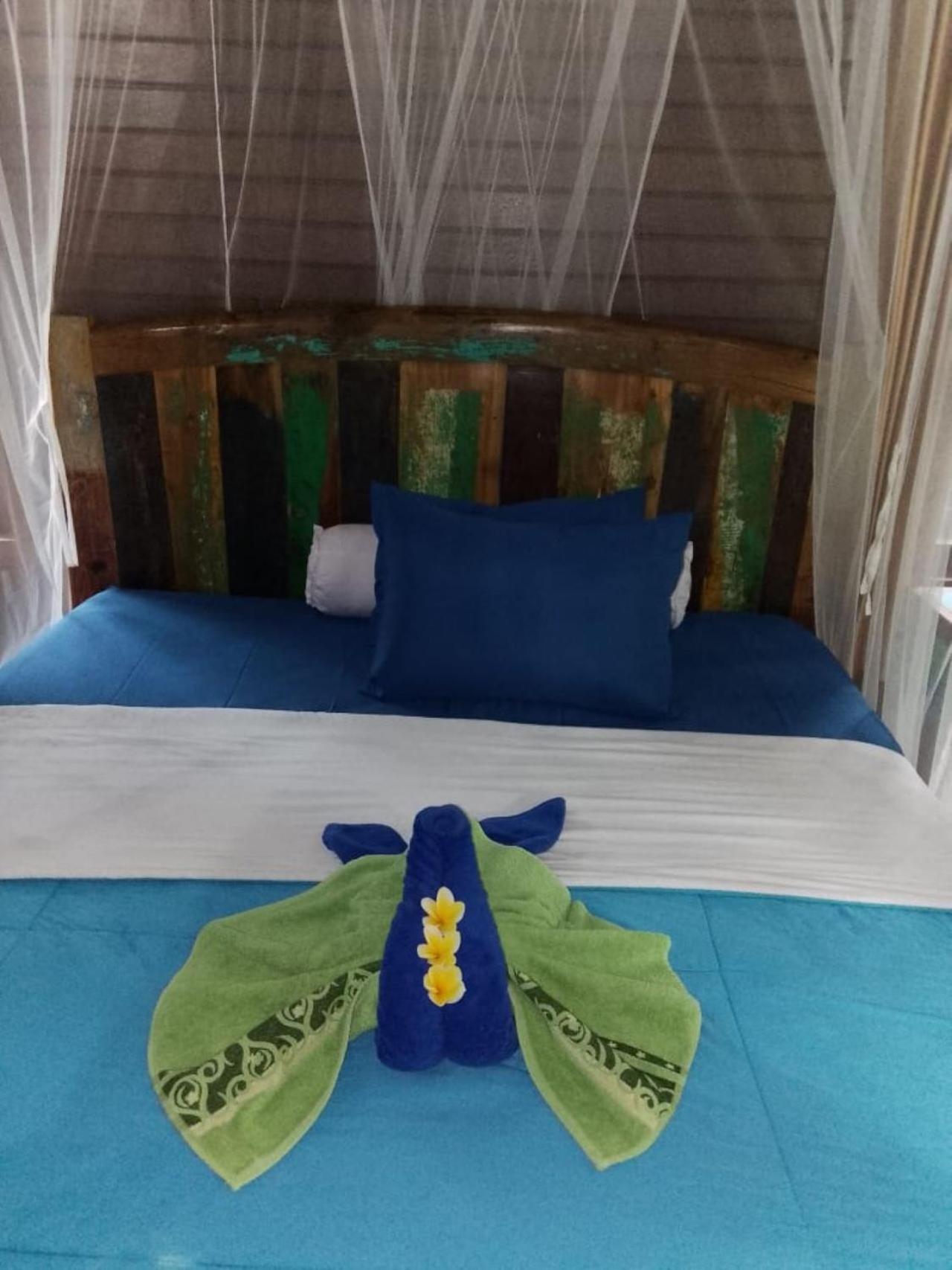 Raira Villas Lembongan Exterior photo