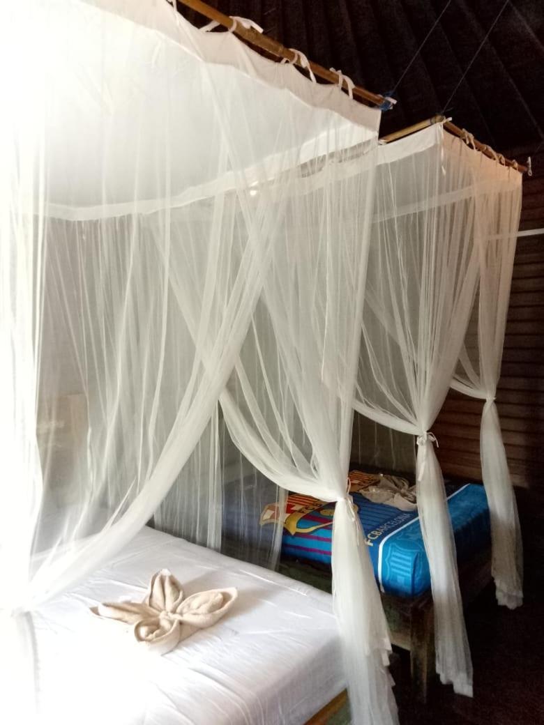 Raira Villas Lembongan Exterior photo